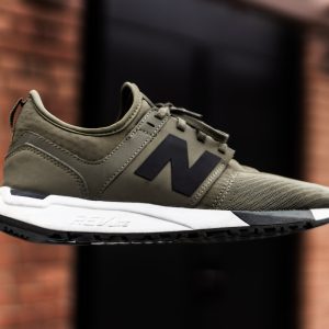 New Balance 990v6